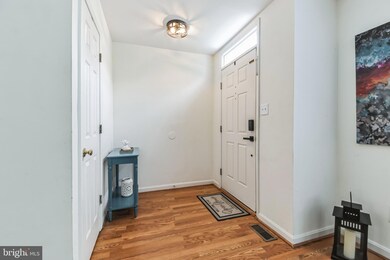 45596 Whitcomb Square, Sterling, VA 20166 - photo 2