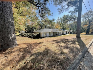 106 Edgewood Dr, Starkville, MS 39759 - photo 5