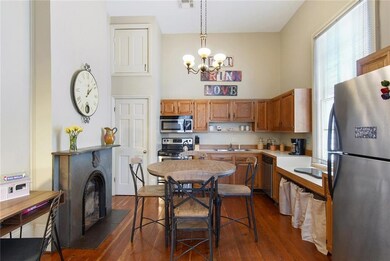 2357 Laurel St, New Orleans, LA 70130 - photo 5