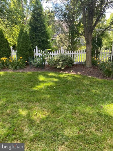 4912 Mead Dr, Doylestown, PA 18902 - photo 4