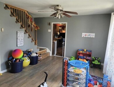 32 W Ridge St, Coaldale, PA 18218 - photo 5