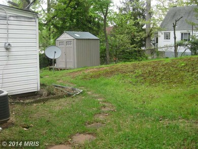 4909 55th Ave, Hyattsville, MD 20781 - photo 5