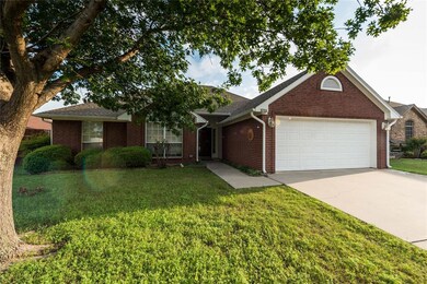 1016 Porter Place, Sanger, TX 76266 - photo 2
