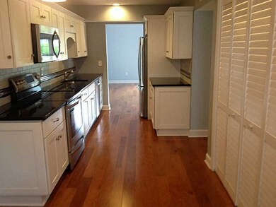 205 Corey Ln unit 205, Middletown, RI 02842 - photo 2