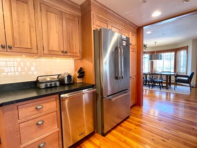 4 Garmisch Ct unit 301, Wilmington, VT 05363 - photo 5