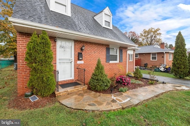 3608 Kenmar Rd, Windsor Mill, MD 21244 - photo 3