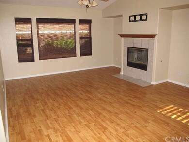 36045 Breman Ct, Winchester, CA 92596 - photo 4