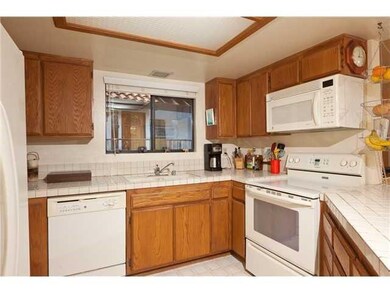 2831 Cedarwood Way, Carlsbad, CA 92008 - photo 4