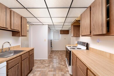 Kitchen to Breakfast nook