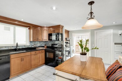 109 Walnut St, Malden, MA 02148 - photo 5