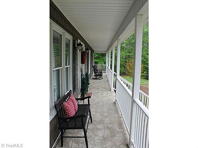 4577 Nc Highway 134 unit B, Asheboro, NC 27205 - photo 4