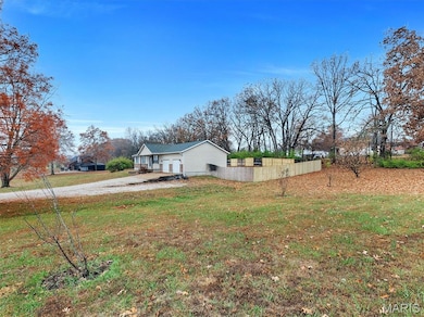 1560 Franklin Oaks Ct, Saint Clair, MO 63077 - photo 7