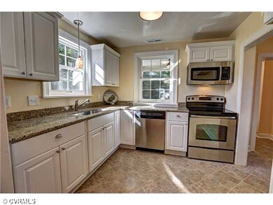 Kitchen - You will love cooking in this newly reno