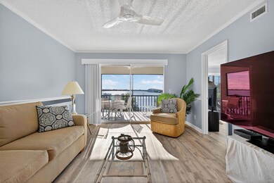 390 NE Edgewater Dr unit 403, Stuart, FL 34996 - photo 5