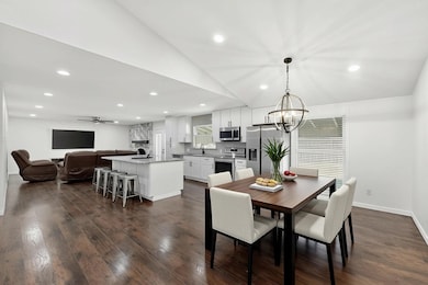 1398 Cherry Hill Ln, Lewisville, TX 75067 - photo 6