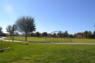 2656 S Sailors Way, Gilbert, AZ 85295 - photo 4