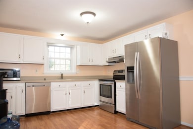 5 Columbia Dr, Londonderry, NH 03053 - photo 6