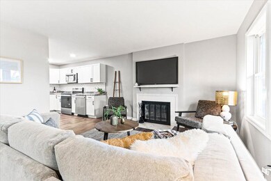 07-Living Area