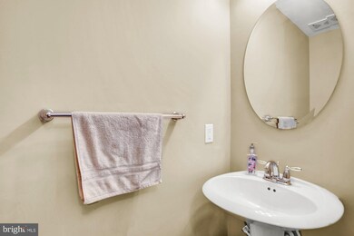 9428 Chessie Ln, Columbia, MD 21046 - photo 7