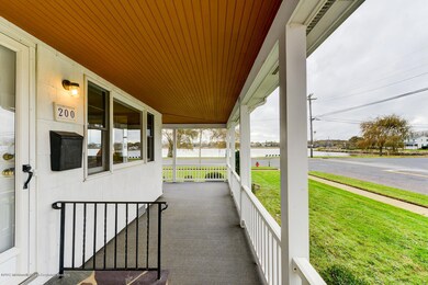 200 4th Ave Spring Lake NJ-large-032-22-