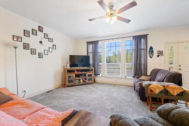 08-Living Room