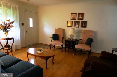 749 W 16th St, Front Royal, VA 22630 - photo 3