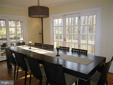 1125 Duchess Dr, McLean, VA 22102 - photo 3