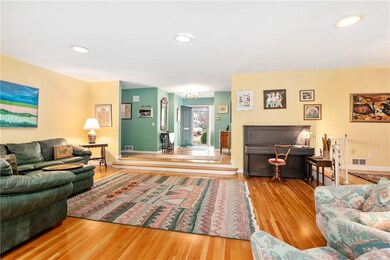 332 Cole Ave, Providence, RI 02906 - photo 3