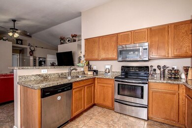 02 - Kitchen