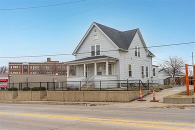 1038 Mount Vernon Rd SE, Cedar Rapids, IA 52403 - photo 2