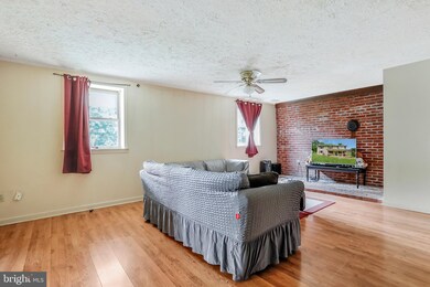 219 Meadowlark Ln, Shepherdstown, WV 25443 - photo 7