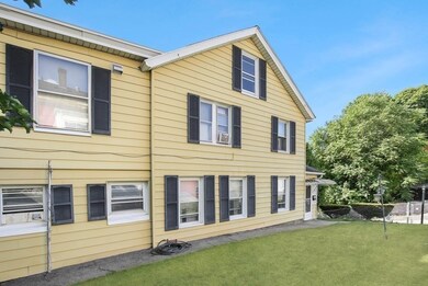 8 Perkins St, Worcester, MA 01605 - photo 4