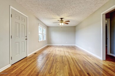 285 Petersburg Rd Richlands 5