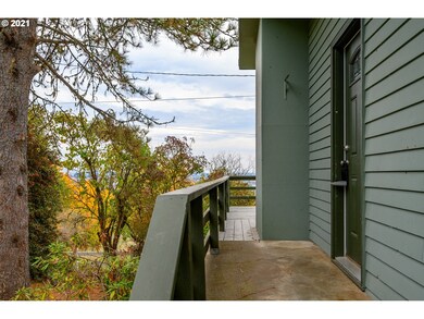 3230 SW Redmond Hill Rd, McMinnville, OR 97128 - photo 4