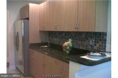 1952 Kennedy Dr unit 201, McLean, VA 22102 - photo 7