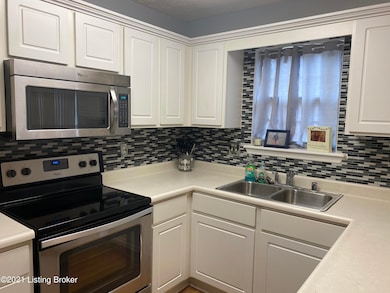 8335 Grand Trevi Dr unit 5902, Louisville, KY 40228 - photo 6