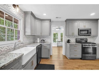 4066 Covered Bridge Rd SW, Smyrna, GA 30082 - photo 7