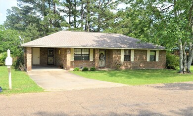 606 Maxine Ave, McComb, MS 39648 - photo 2