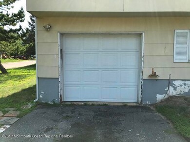 352-554572 garage (2)