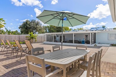 215 NE 17th St, Delray Beach, FL 33444 - photo 2