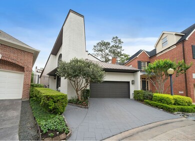 321 Sugarberry Cir, Houston, TX 77024 - photo 2