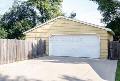 1605 9th Ave S, Fargo, ND 58103 - photo 3