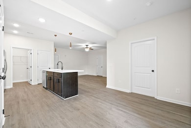 229 E Johnson Cir unit A- 308, Clarksville, TN 37040 - photo 6