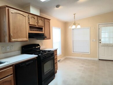 2101 Oak Point Dr, Middleborough, MA 02346 - photo 4