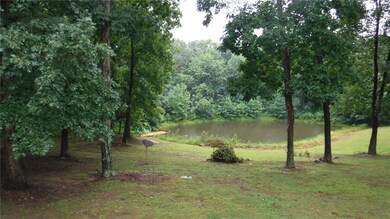 10836 E Arrowhead Dr, Bloomfield, IN 47424 - photo 4