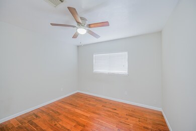 9242 Wolcott Park Ln, Houston, TX 77075 - photo 7