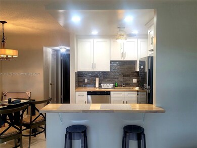 2 Windsor A, West Palm Beach, FL 33417 - photo 2