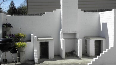 OUTDOOR COOKING AREA