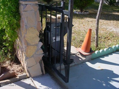 ELECTRIC GATE