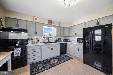 2865 1st St, Norristown, PA 19403 - photo 7